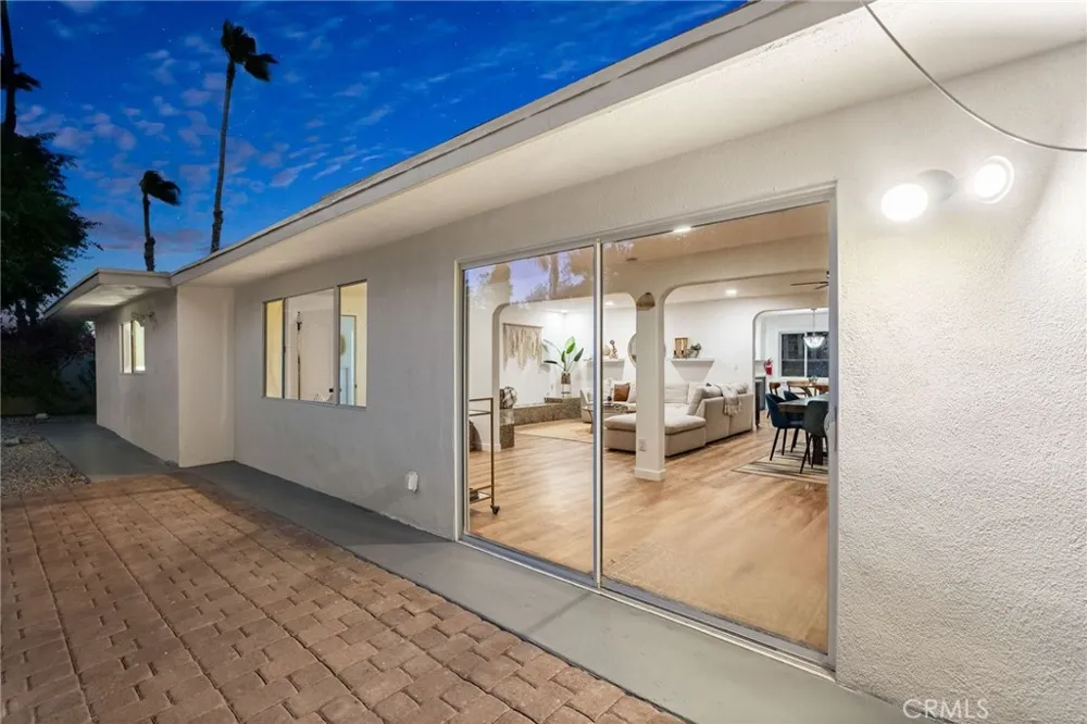 2553 Cardillo Avenue Palm Springs, CA 92262