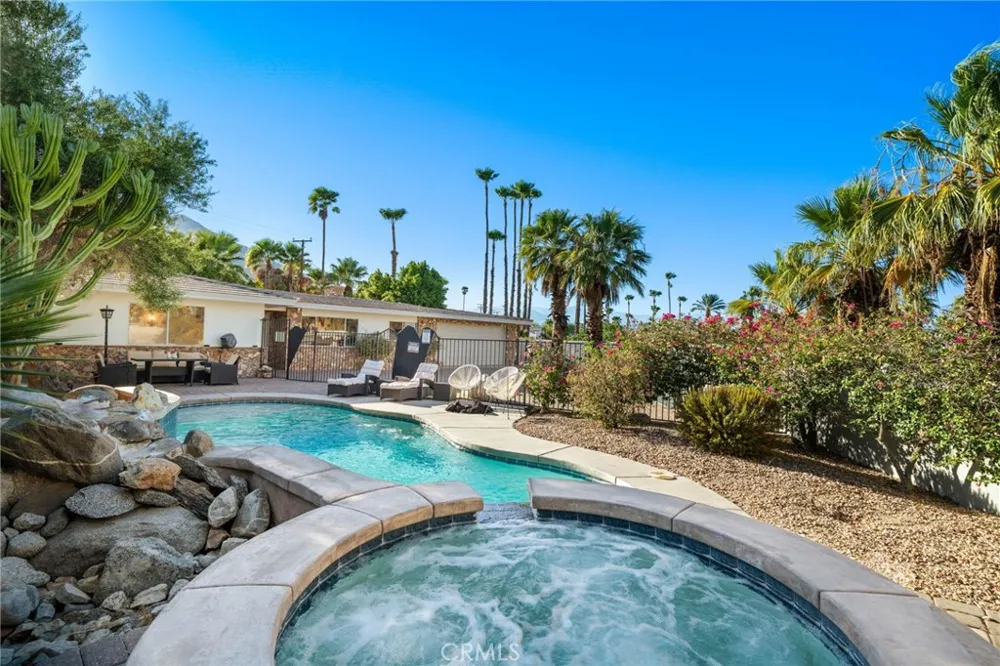 2553 Cardillo Avenue Palm Springs, CA 92262