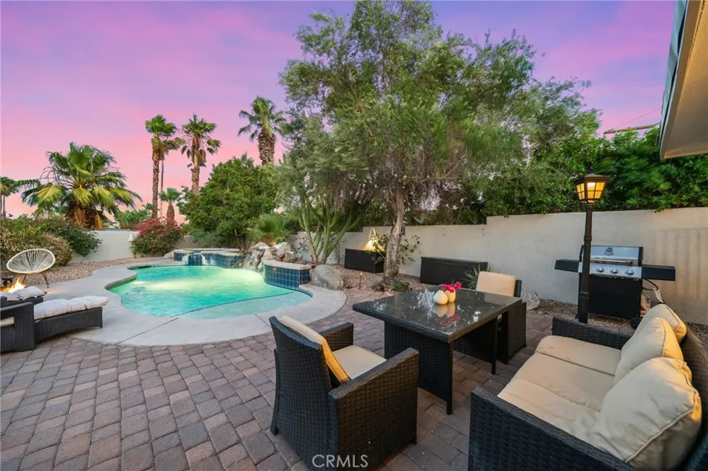 2553 Cardillo Avenue Palm Springs, CA 92262