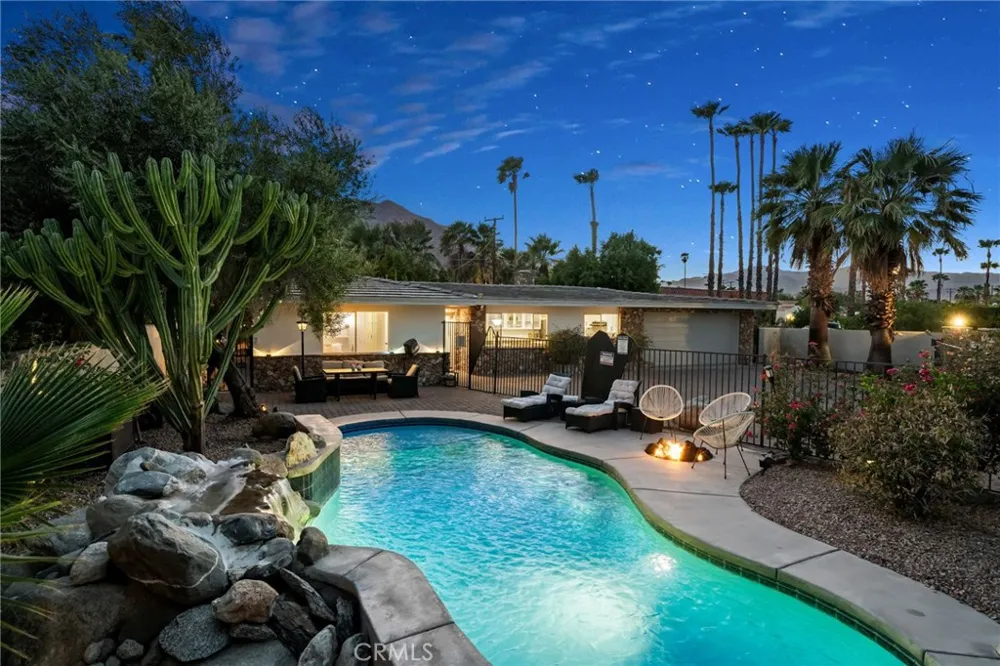 2553 Cardillo Avenue Palm Springs, CA 92262
