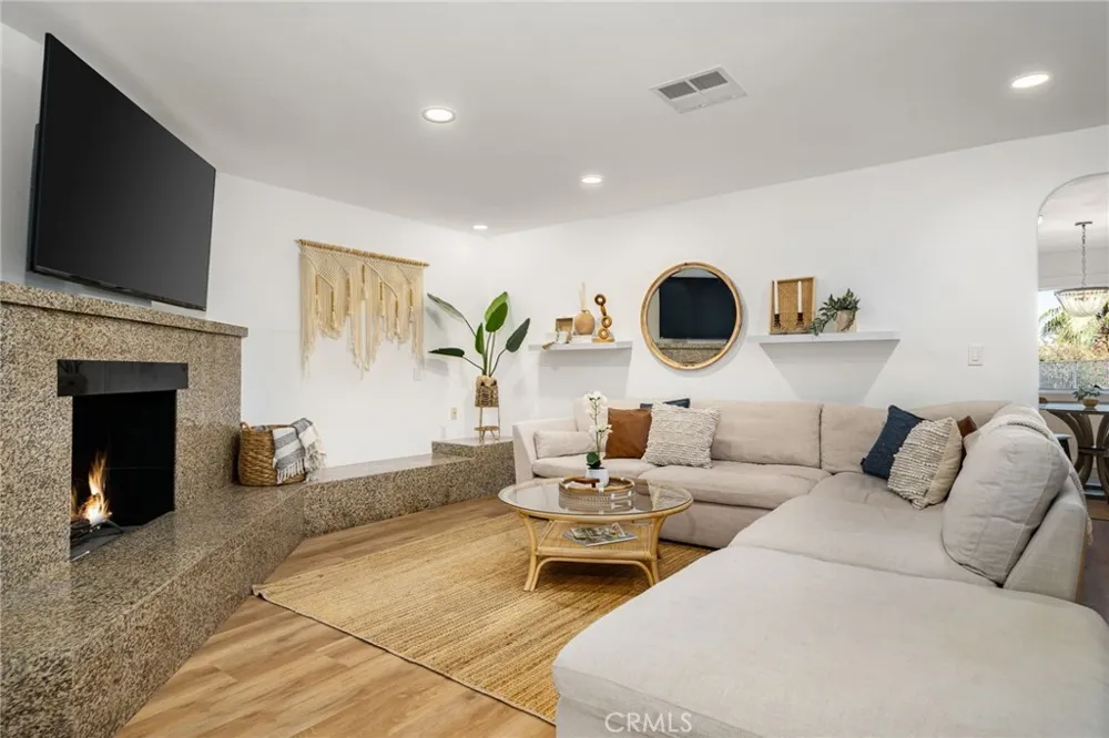 2553 Cardillo Avenue Palm Springs, CA 92262