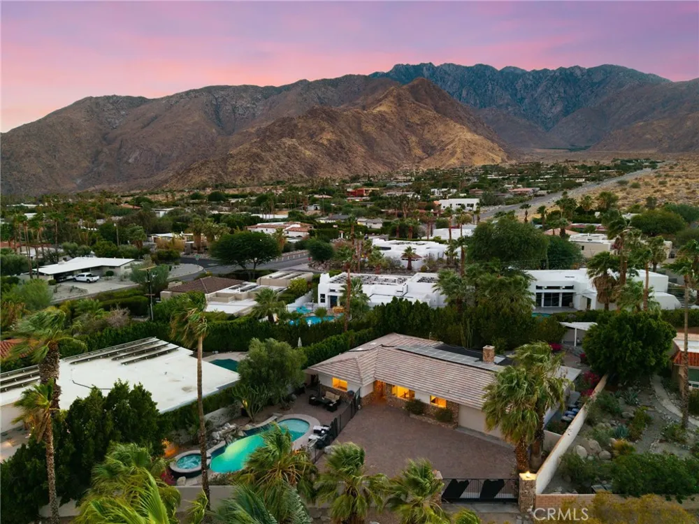 2553 Cardillo Avenue Palm Springs, CA 92262