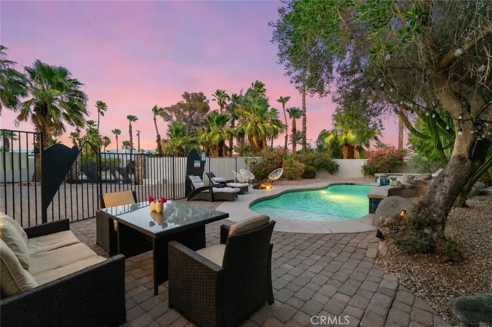 2553 Cardillo Avenue Palm Springs, CA 92262