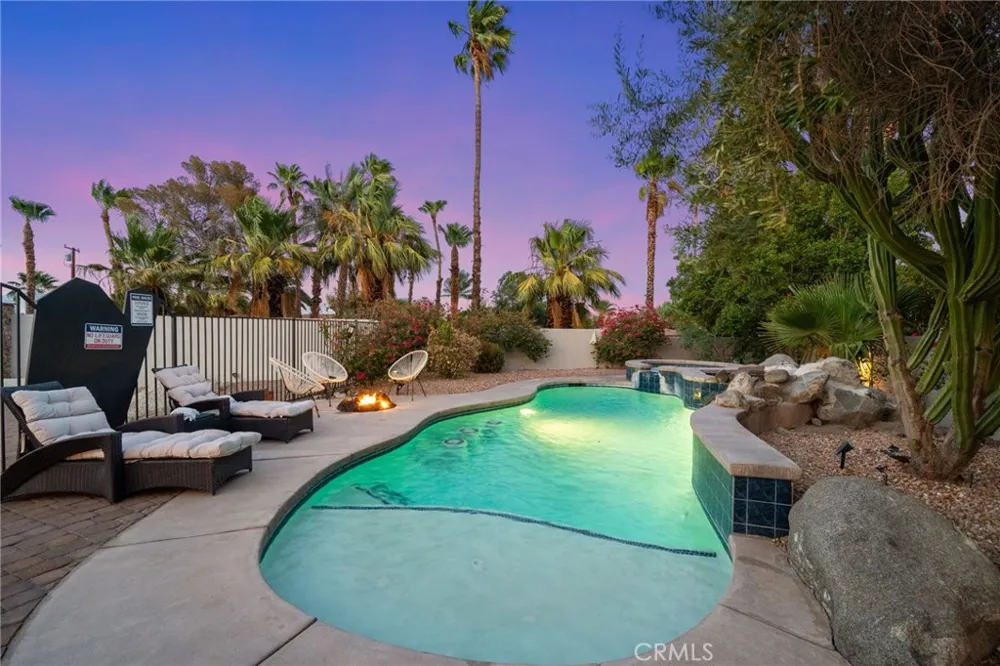 2553 Cardillo Avenue Palm Springs, CA 92262