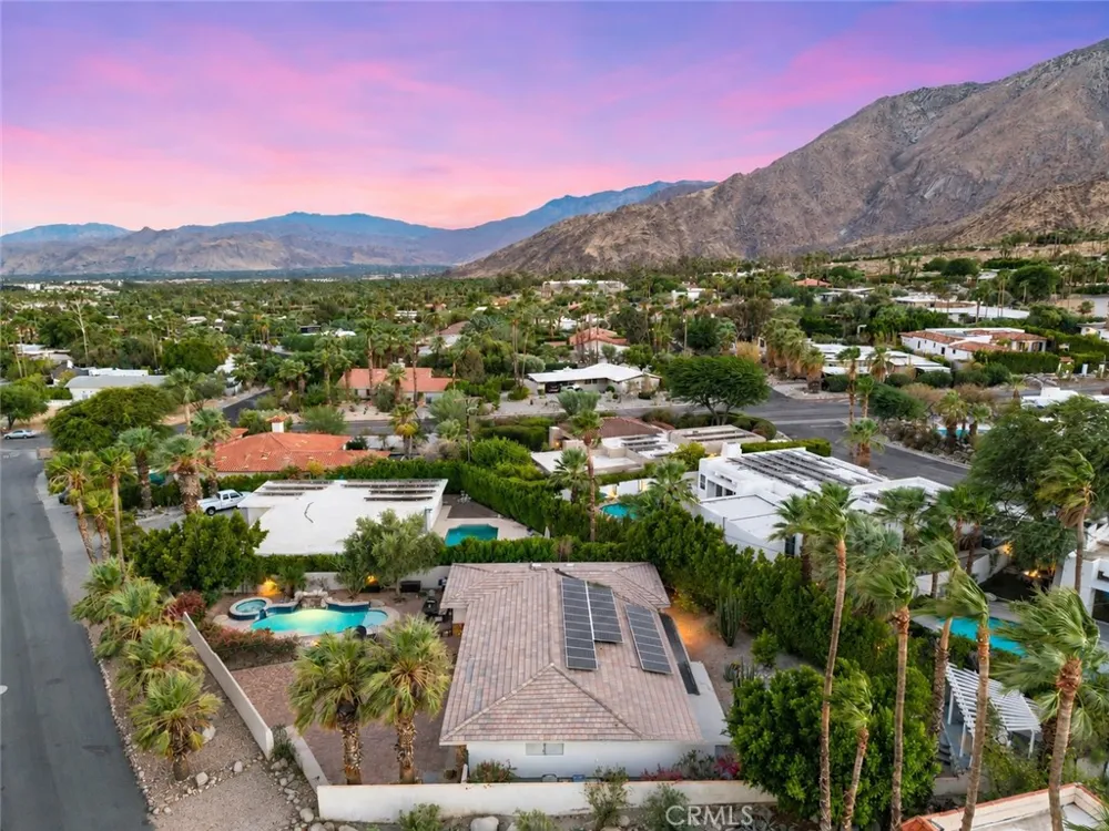 2553 Cardillo Avenue Palm Springs, CA 92262