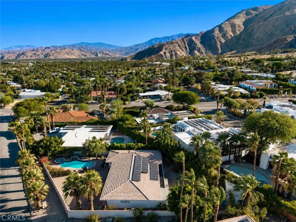 2553 Cardillo Avenue Palm Springs, CA 92262