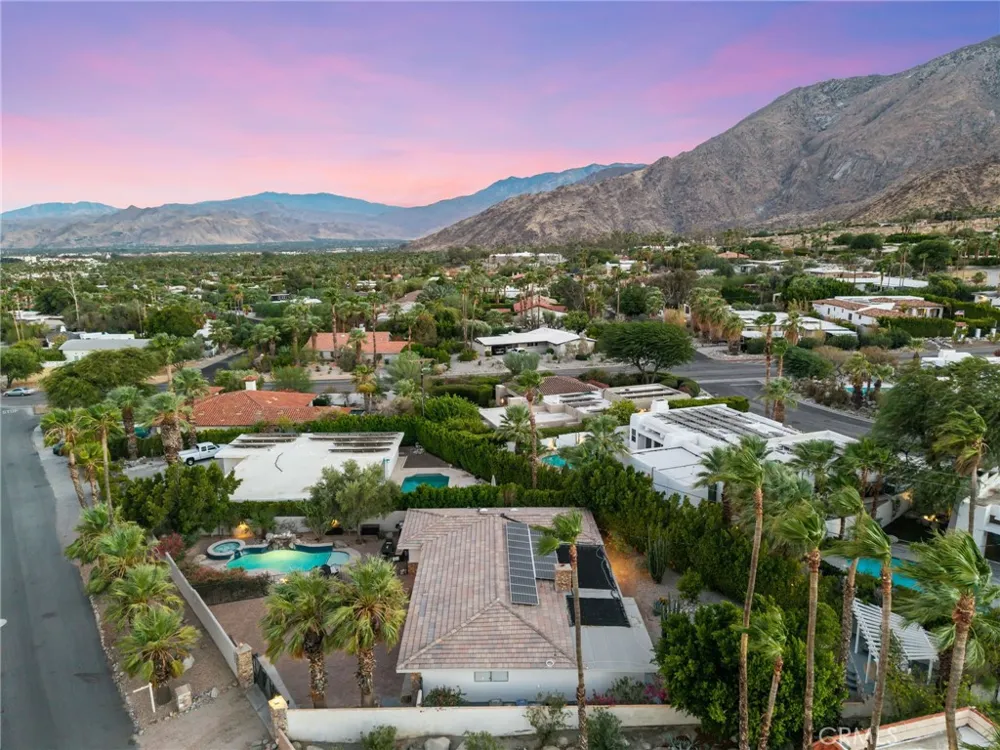2553 Cardillo Avenue Palm Springs, CA 92262