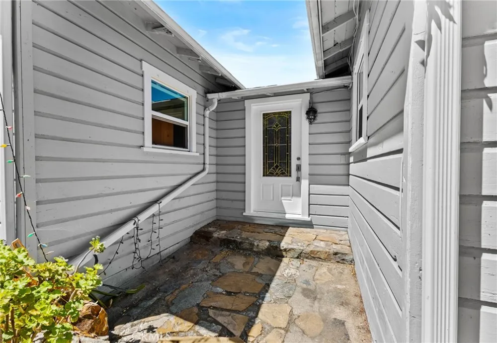 12833 Castle Court Drive Lakeside, CA 92040
