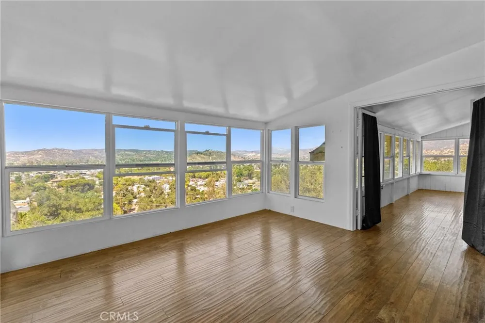 12833 Castle Court Drive Lakeside, CA 92040