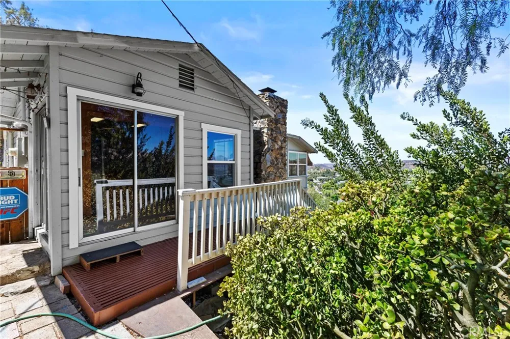 12833 Castle Court Drive Lakeside, CA 92040