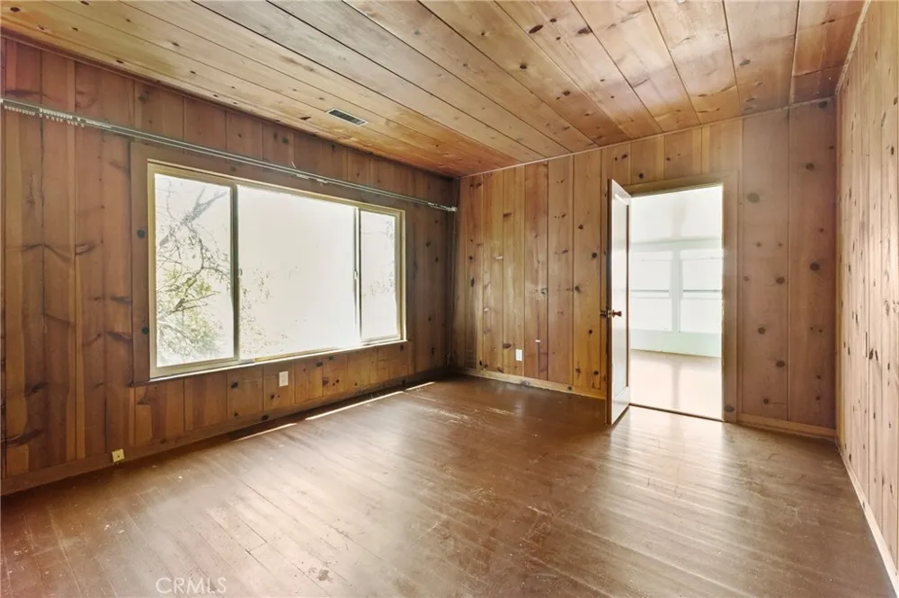12833 Castle Court Drive Lakeside, CA 92040