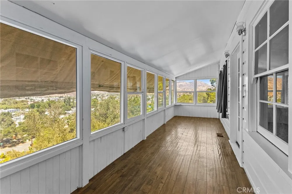 12833 Castle Court Drive Lakeside, CA 92040