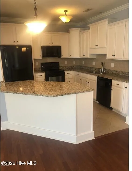 1625 Brook Hollow Drive #B Greenville, NC 27834