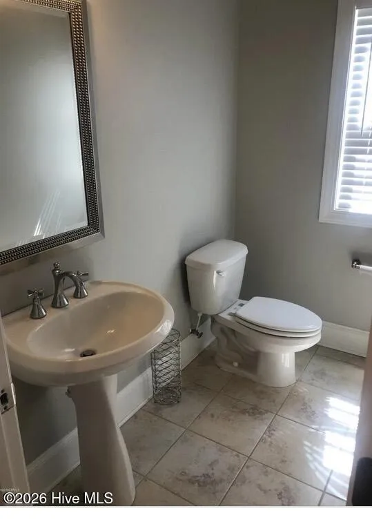 1625 Brook Hollow Drive #B Greenville, NC 27834