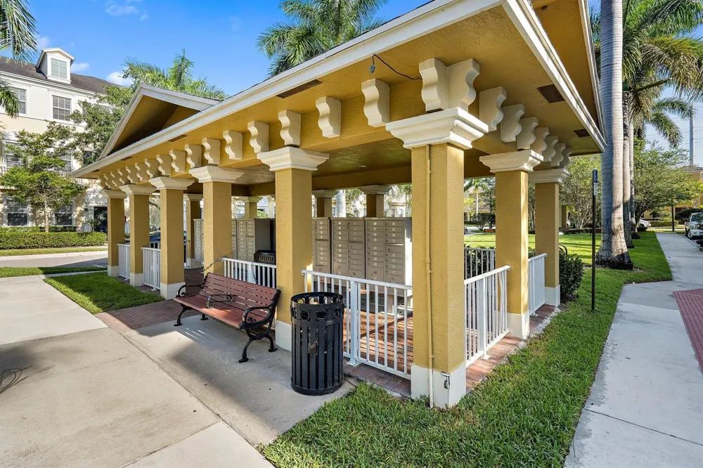 356 W Thatch Palm Circle #105 Jupiter, FL 33458