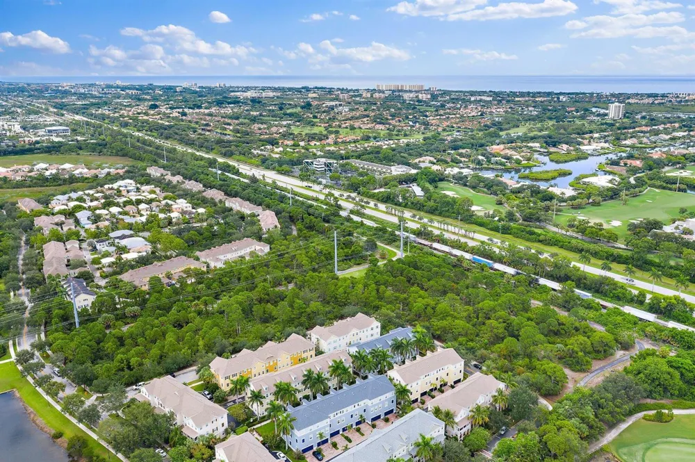 356 W Thatch Palm Circle #105 Jupiter, FL 33458
