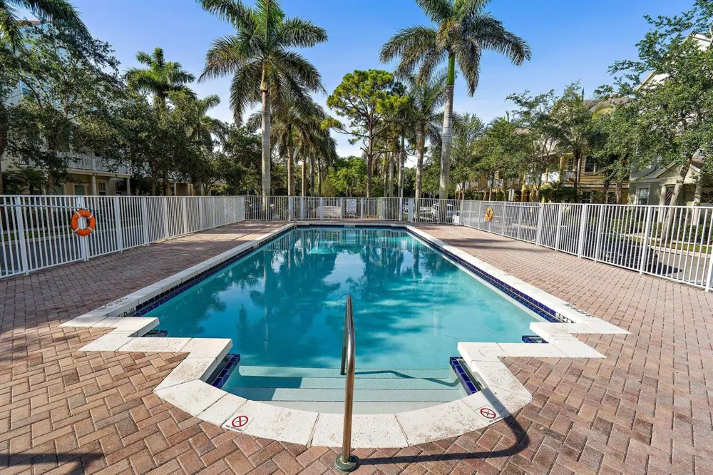 356 W Thatch Palm Circle #105 Jupiter, FL 33458