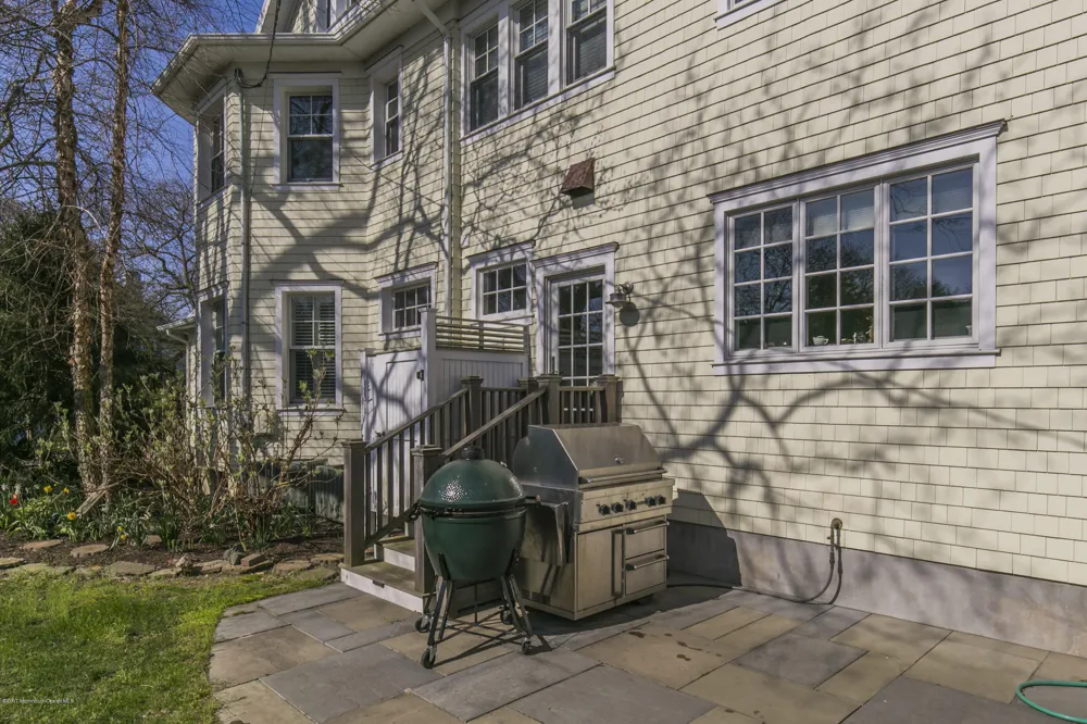 118 Madison Avenue Spring Lake, NJ 07762