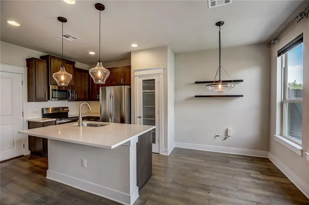 13501 Metric Boulevard #40 Austin, TX 78727