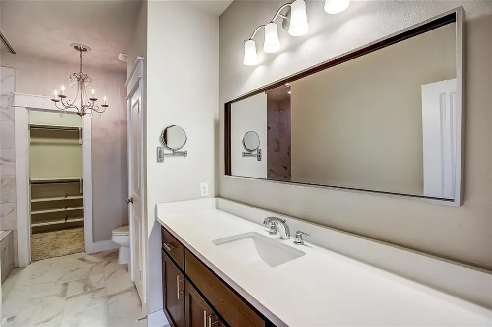 13501 Metric Boulevard #40 Austin, TX 78727