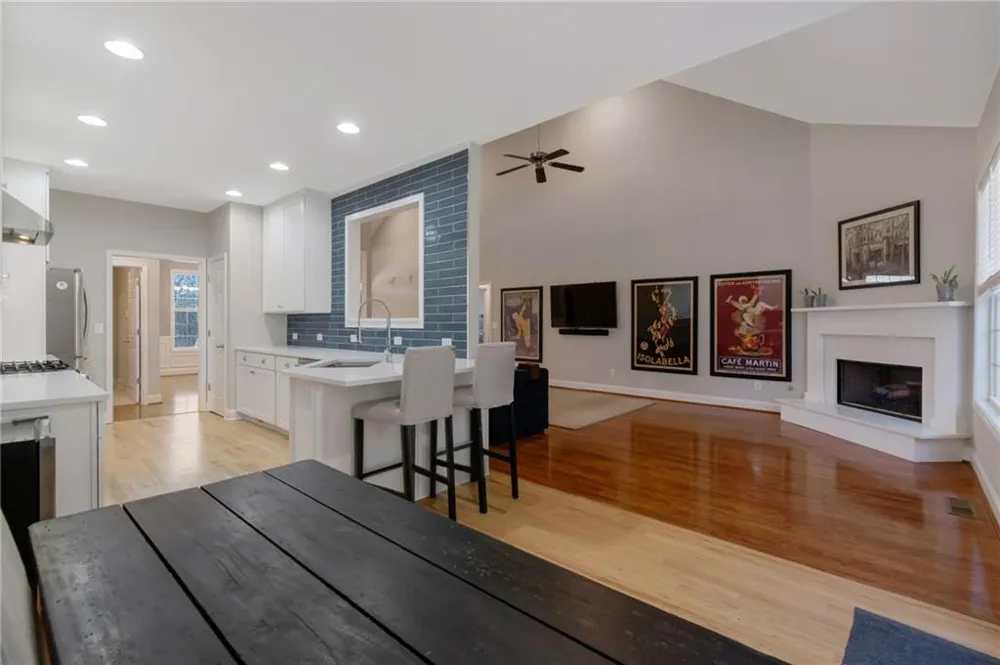 6365 Aarons Way Flowery Branch, GA 30542