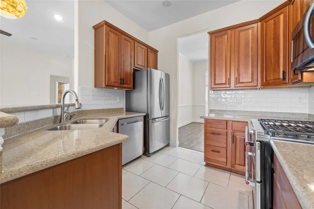 7214 Deep Forest Drive Houston, TX 77088