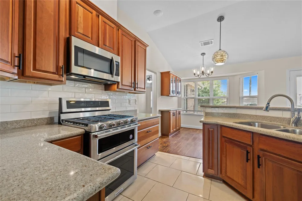 7214 Deep Forest Drive Houston, TX 77088