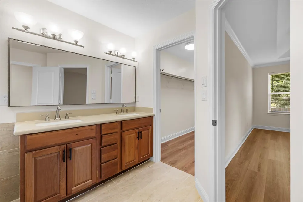 7214 Deep Forest Drive Houston, TX 77088