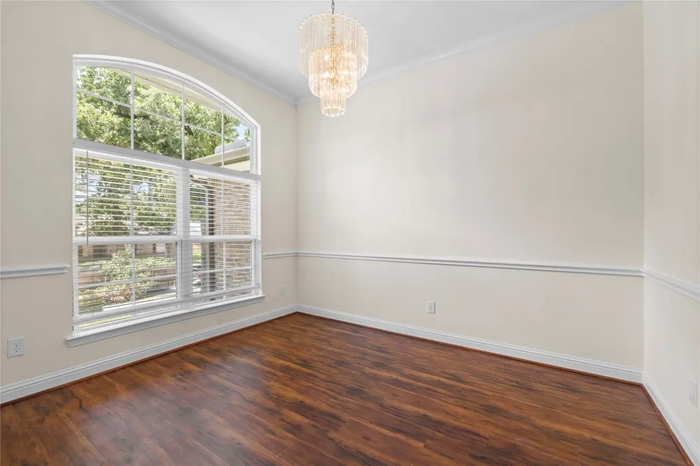 7214 Deep Forest Drive Houston, TX 77088