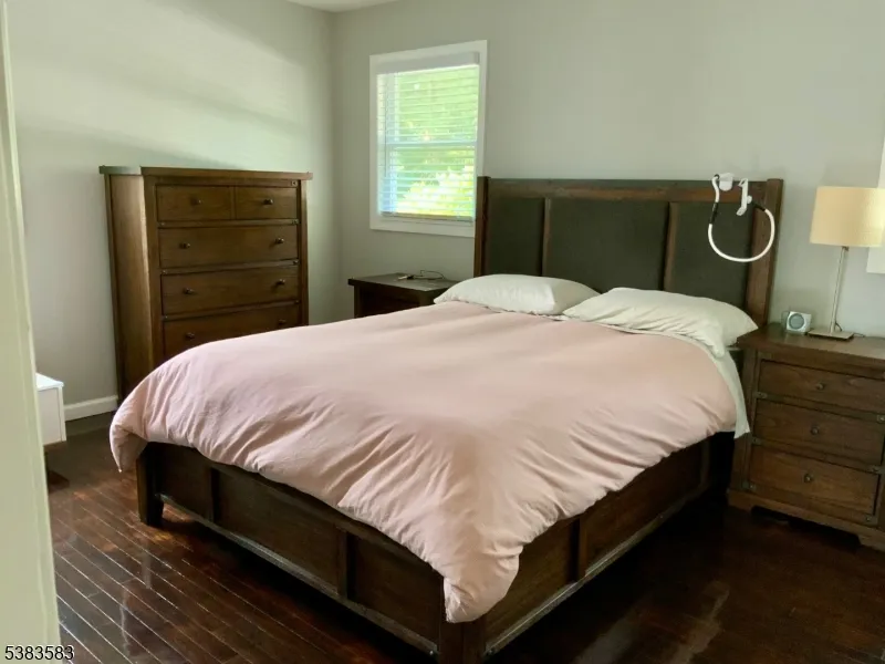 26 Winthrop Rd Franklin, NJ 08873