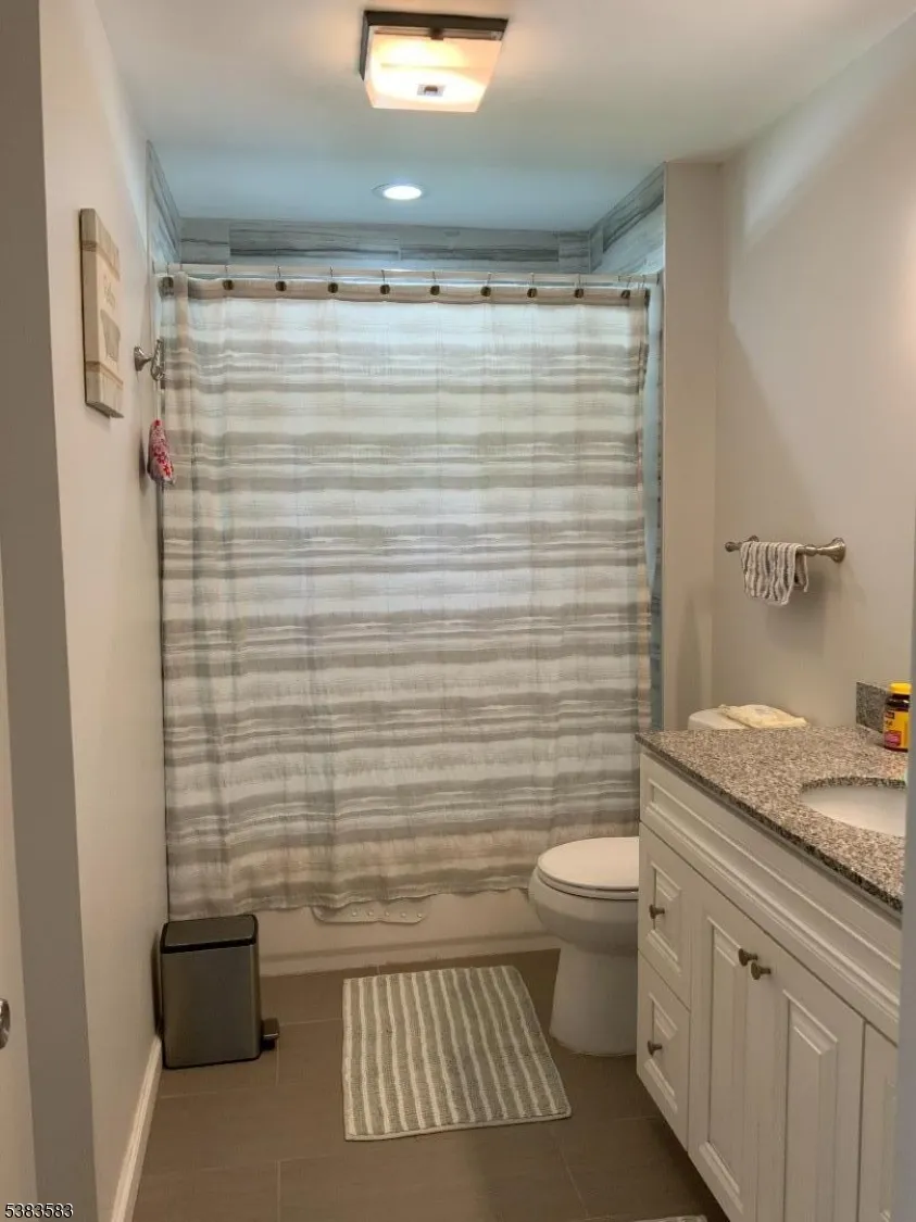 26 Winthrop Rd Franklin, NJ 08873