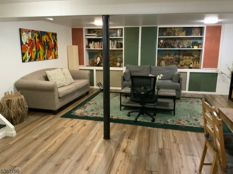 26 Winthrop Rd Franklin, NJ 08873