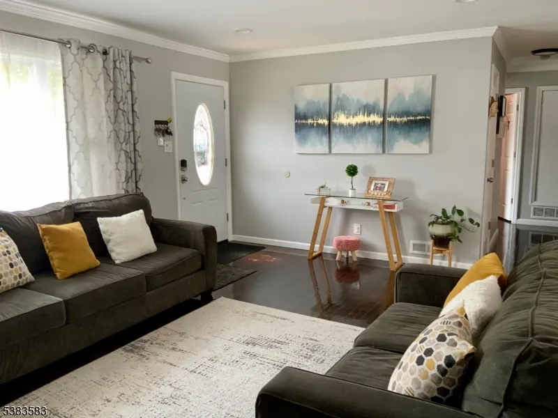 26 Winthrop Rd Franklin, NJ 08873