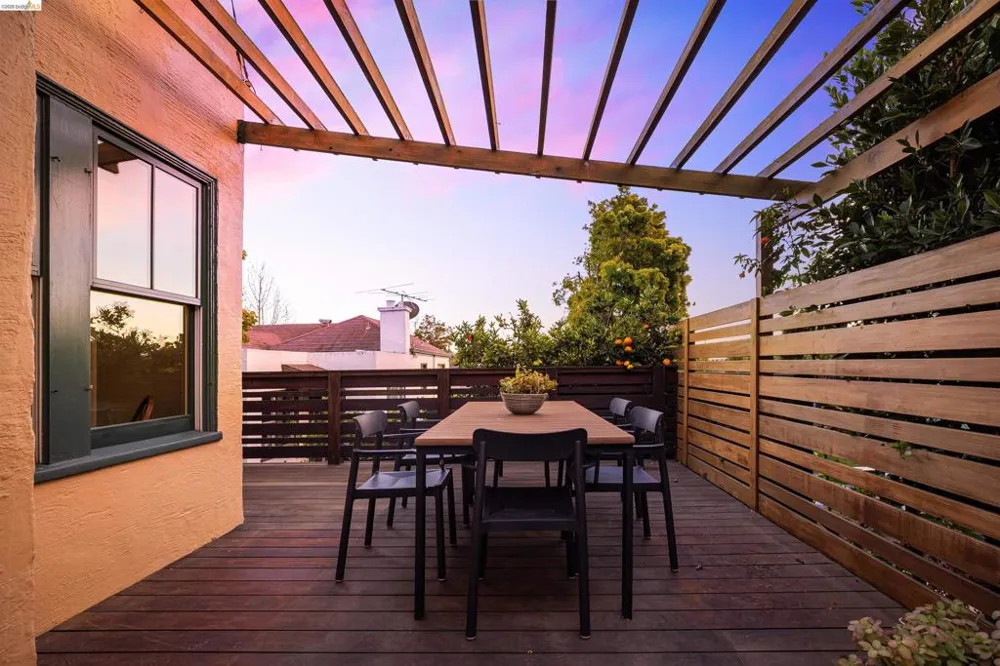 1564 Beverly Pl Berkeley, CA 94706