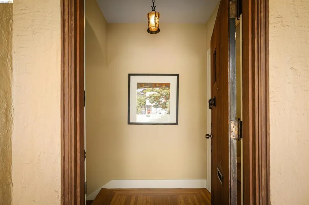 1564 Beverly Pl Berkeley, CA 94706