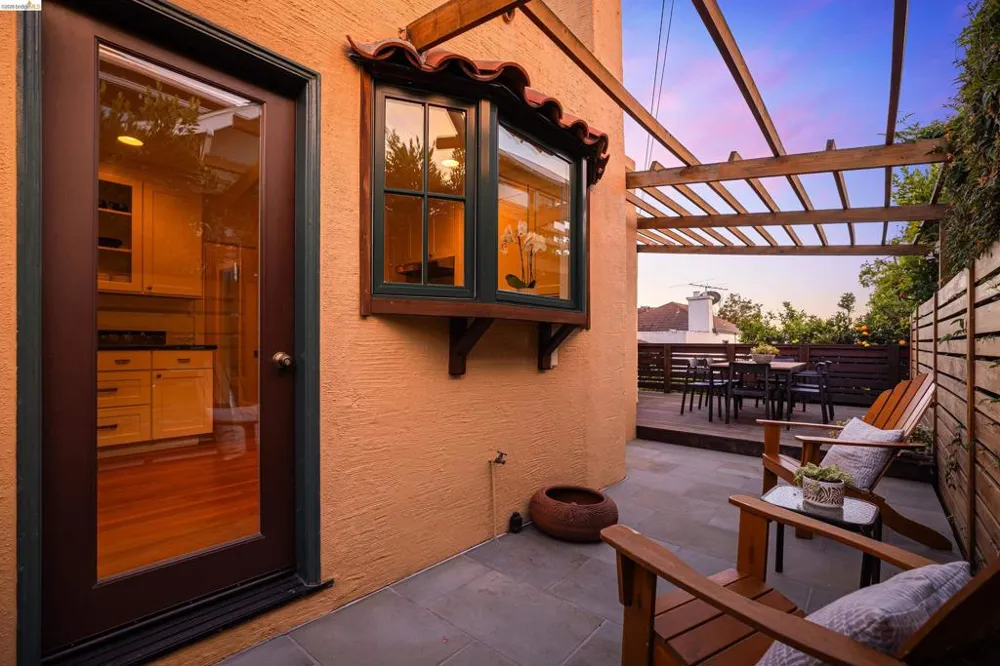 1564 Beverly Pl Berkeley, CA 94706