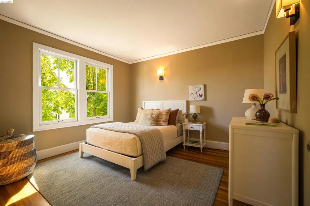 1564 Beverly Pl Berkeley, CA 94706