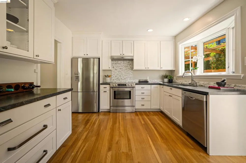 1564 Beverly Pl Berkeley, CA 94706