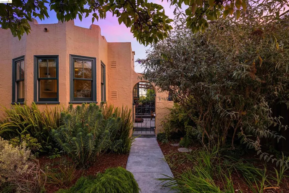 1564 Beverly Pl Berkeley, CA 94706
