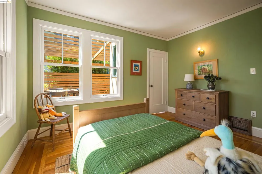 1564 Beverly Pl Berkeley, CA 94706