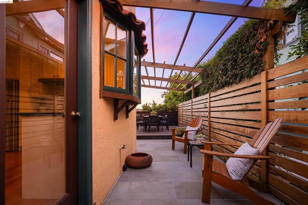 1564 Beverly Pl Berkeley, CA 94706