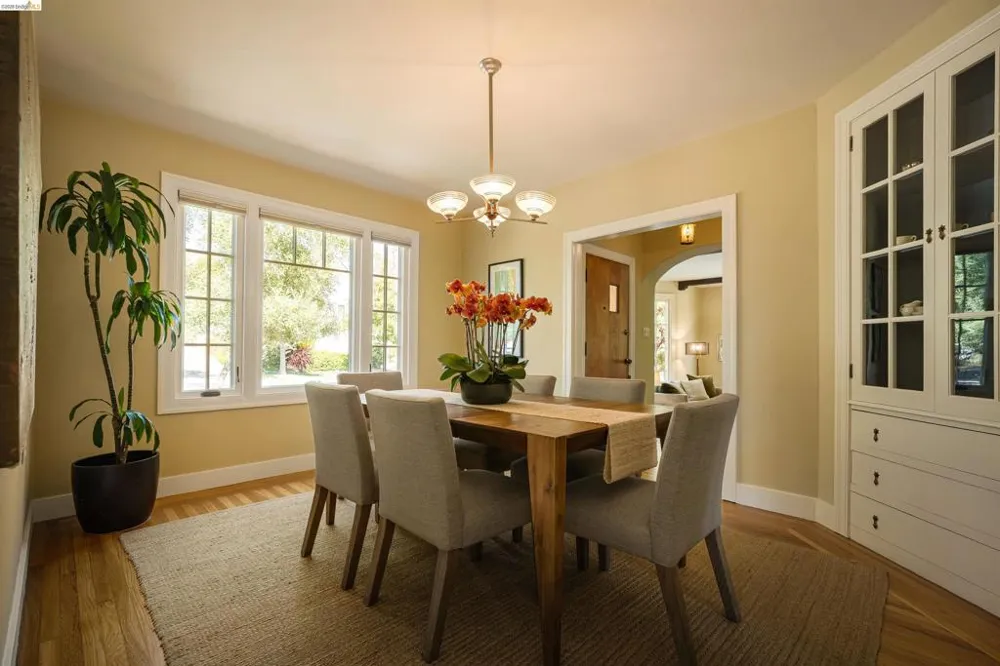 1564 Beverly Pl Berkeley, CA 94706