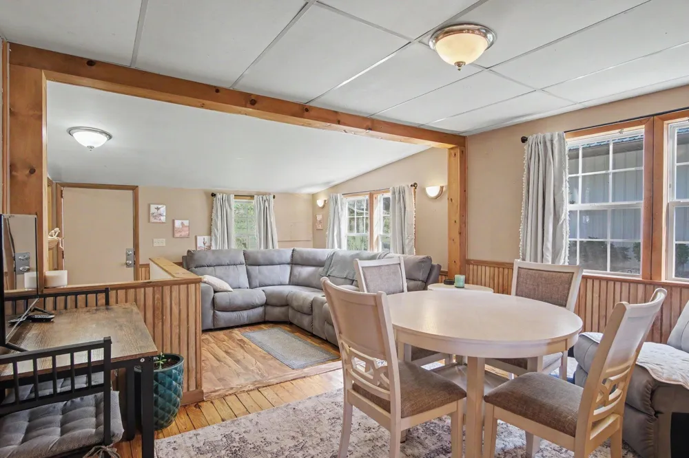3944 Truesdale Avenue Newaygo, MI 49337