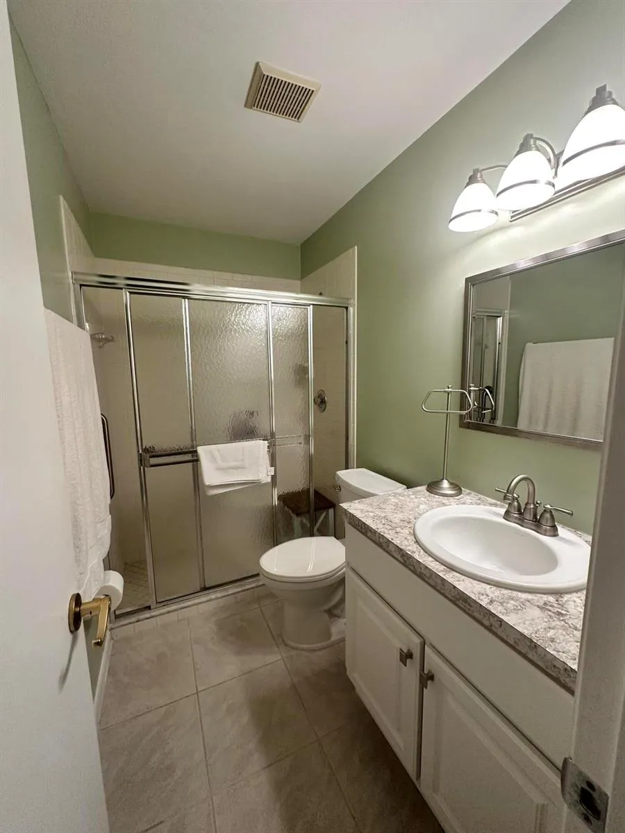 8184 SE Villa Way Hobe Sound, FL 33455