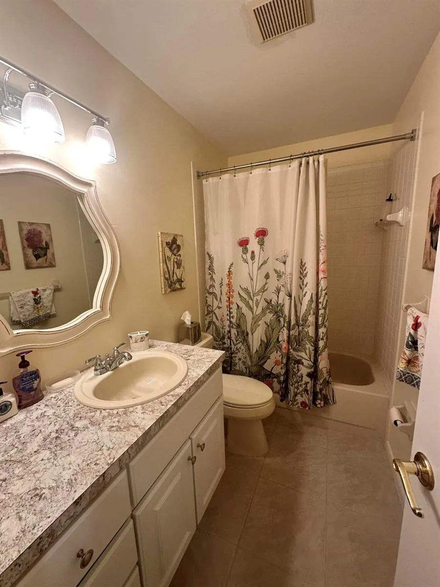 8184 SE Villa Way Hobe Sound, FL 33455