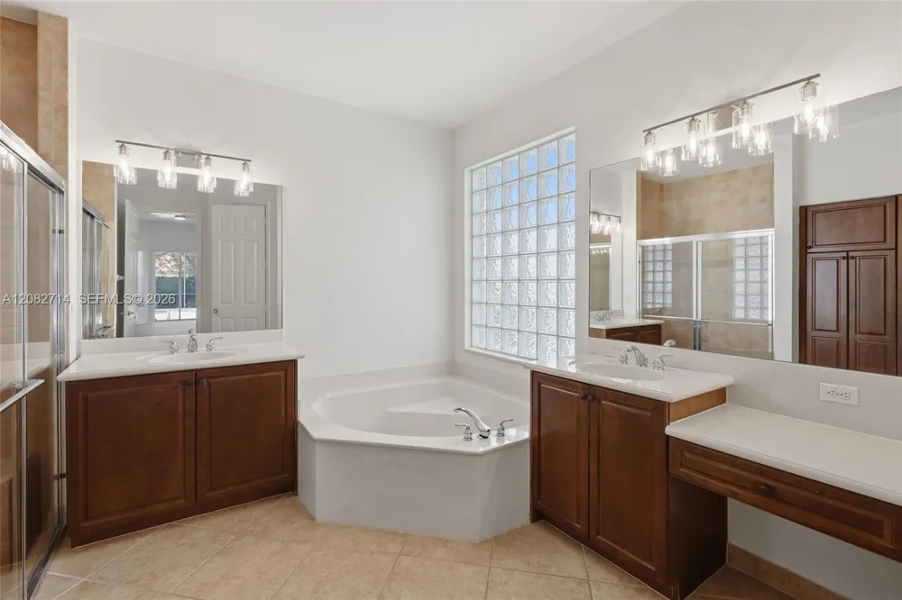 2009 Isla de Palma Cir Other City - In The State Of Florida, FL 34119