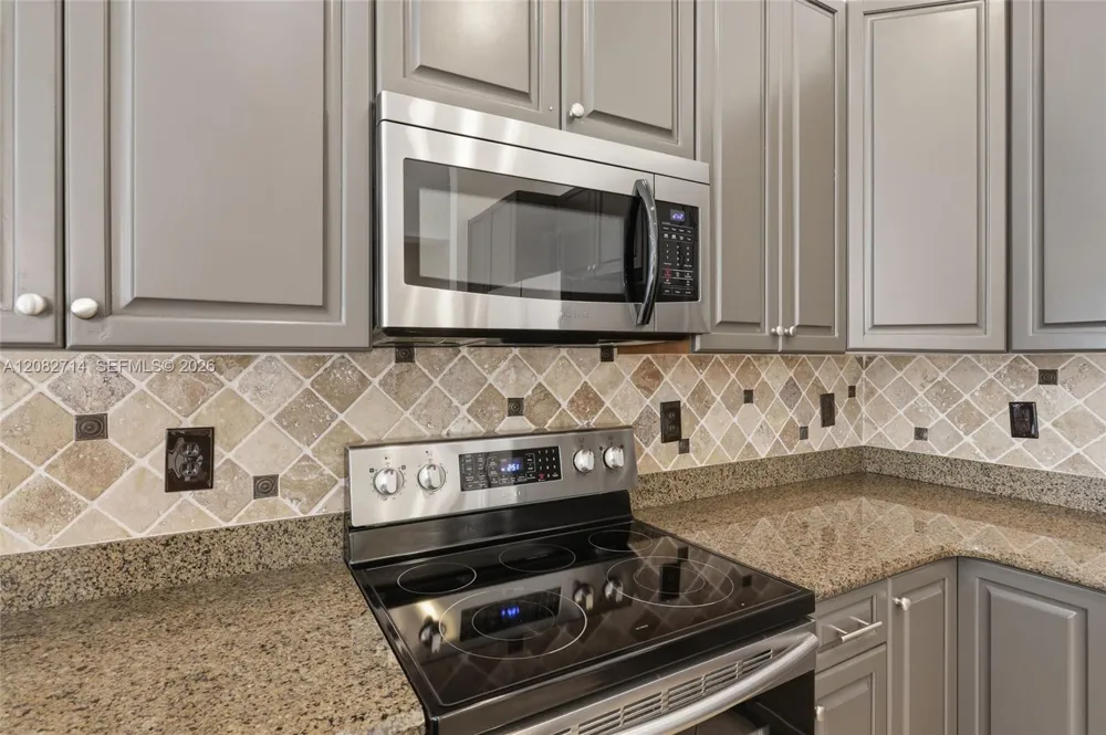 2009 Isla de Palma Cir Other City - In The State Of Florida, FL 34119