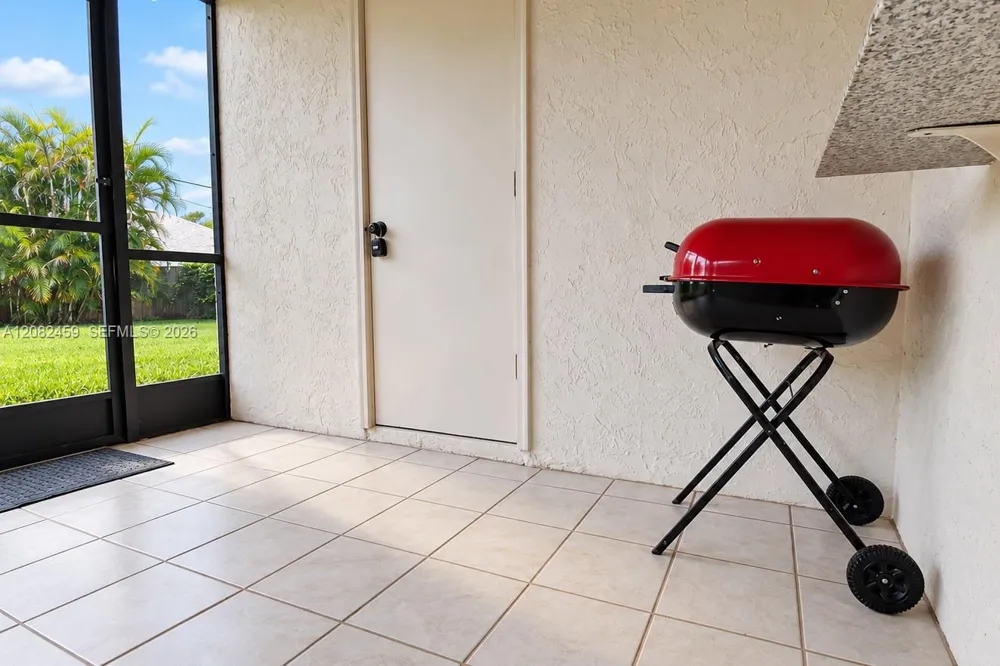 722 SE Thanksgiving Ave Port St. Lucie, FL 34984