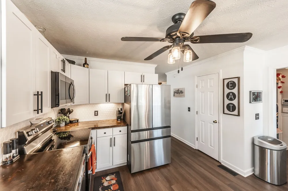 1026 Waters Edge Cir Mount Juliet, TN 37122