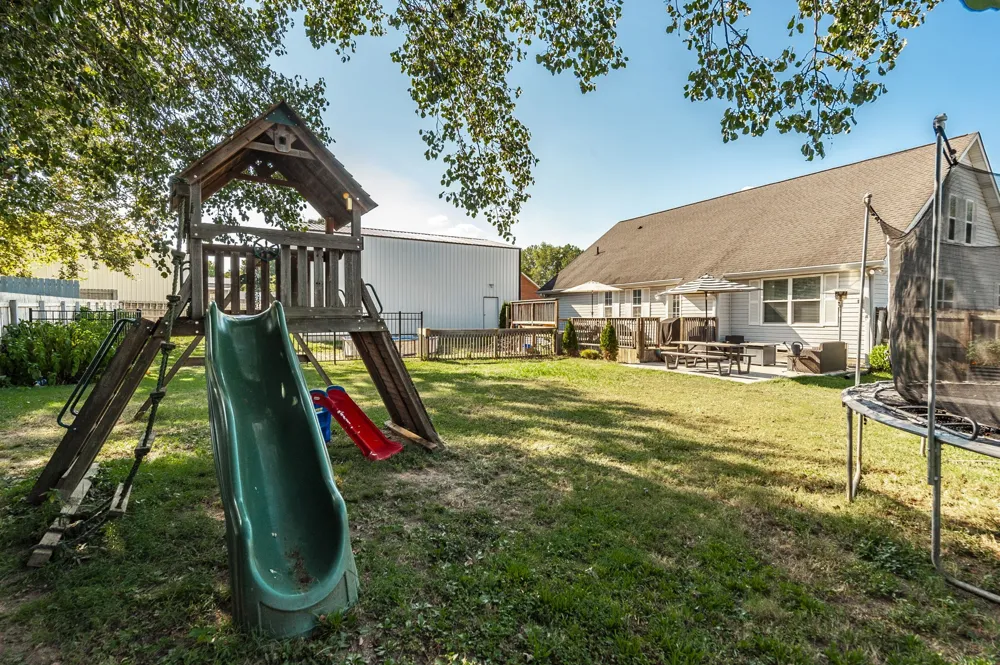 1026 Waters Edge Cir Mount Juliet, TN 37122